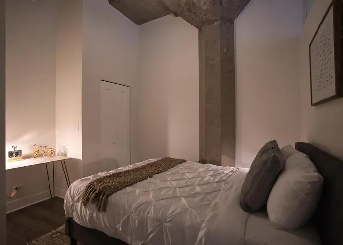 South Loop 2br Getaway With Smart Tvs & Optional Parking Near Mccormick Place, Museum Campus & Downtown *